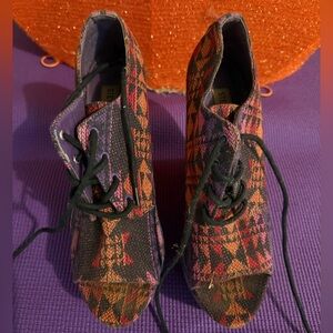 Steve Madden Multicolor Patterned Lace-Up Boots